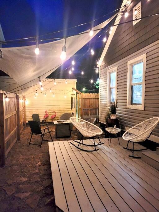 Little House On 47Th Apartment Cleveland Exterior photo